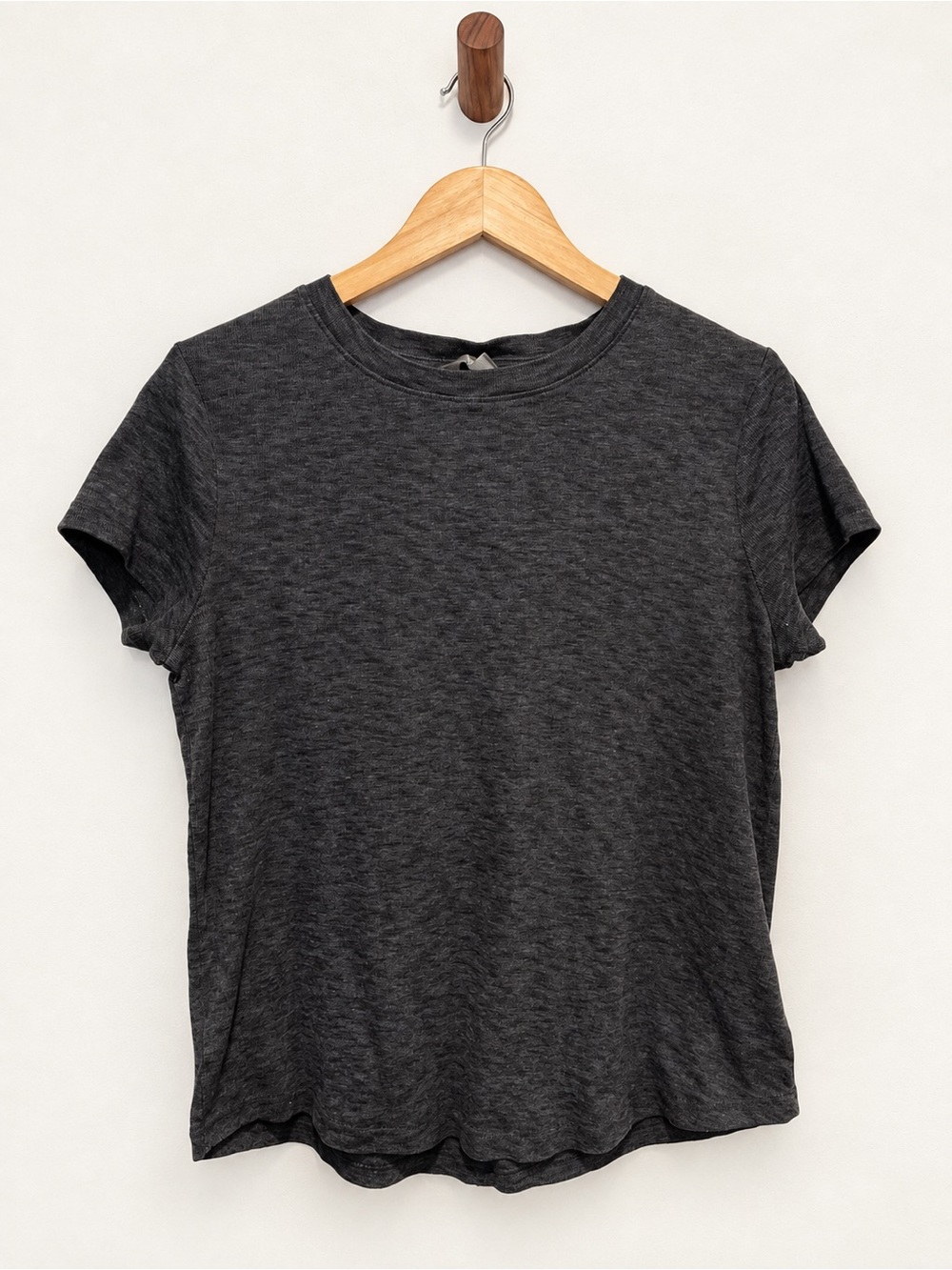 Natural Reflections Charcoal Gray Textured Knit Tee M